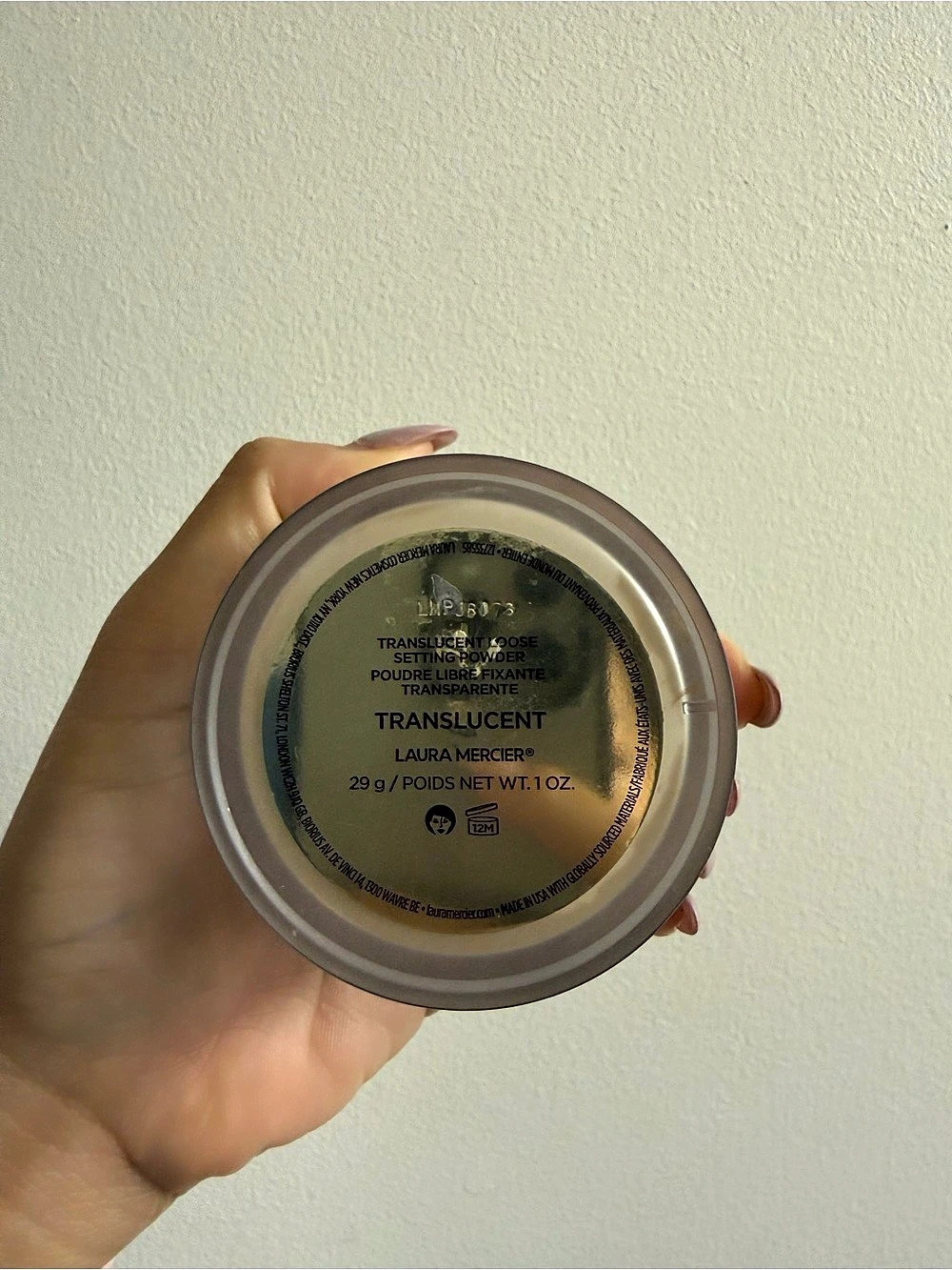 Laura Mercier Translucent Loose Setting Powder - Picture 3 of 3